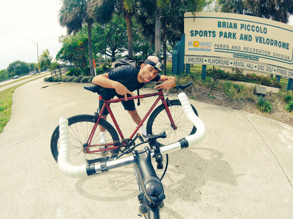 unofficialKB's tweet photo. Empire7♠️🚴🏽💨 https://t.co/aq8MuiX3xe
