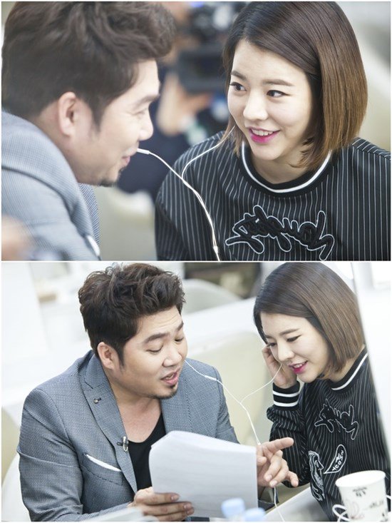 sbsroommate's tweet photo. SBS <보컬전쟁-신의 목소리>
김조한·써니, 대기실 모습 포착!
3월 30일 수요일 밤 11시 10분! 정규 첫방송 많이 기대해주세요 ♥
#룸메이트패밀리 #소녀시대 #써니 #본방사수 https://t.co/HT9eFjV28O