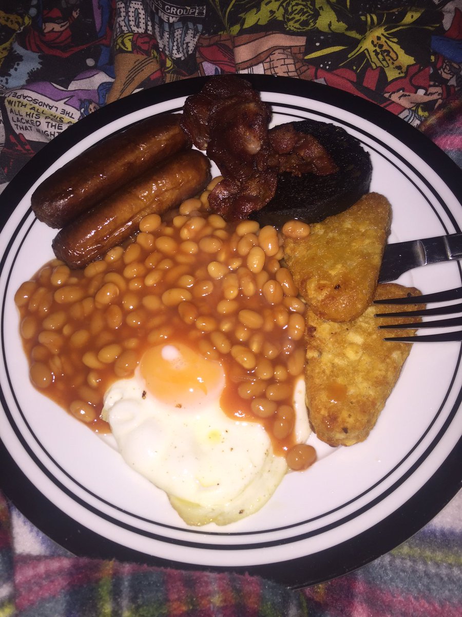 JessicaGiraffe's tweet image. Brinner at 2am! Being with a chef probs! #BreakfastDinner @toe_knee42