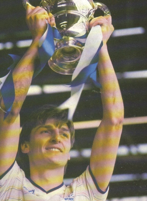 30 years today! "When <a href="/ColinPates1/">Colin Pates</a> went up to lift the Members Cup, we were there" a brilliant Chelsea day out!