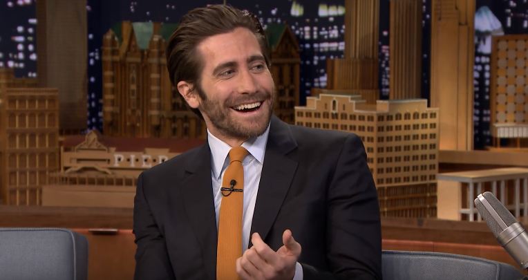 GameSpot's tweet image. Jake Gyllenhaal recalls totally tanking his Lord of the Rings audition. l.gamespot.com/1VBpGQS