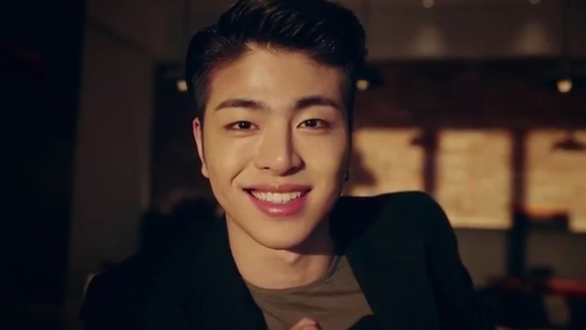 셀러브리티 tweet media