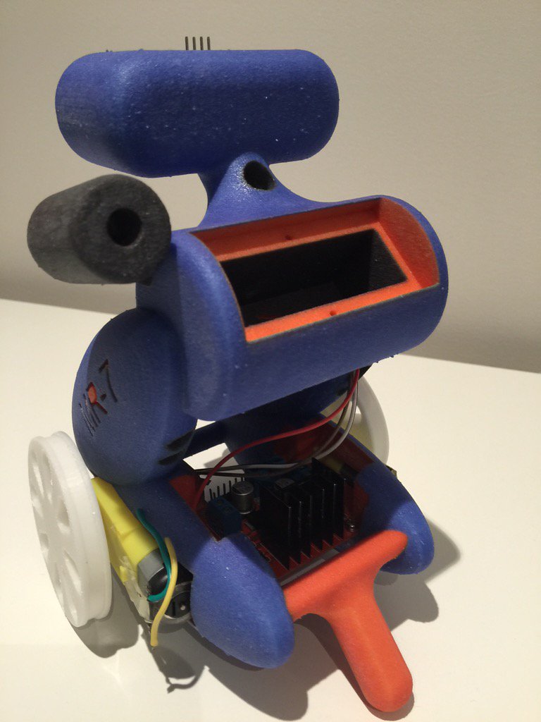 timmiclark's tweet photo. What is it with me and smiling #3DPrinted robots? #stem #jrobotproject  #Arduino https://t.co/wW0EeUKrNG