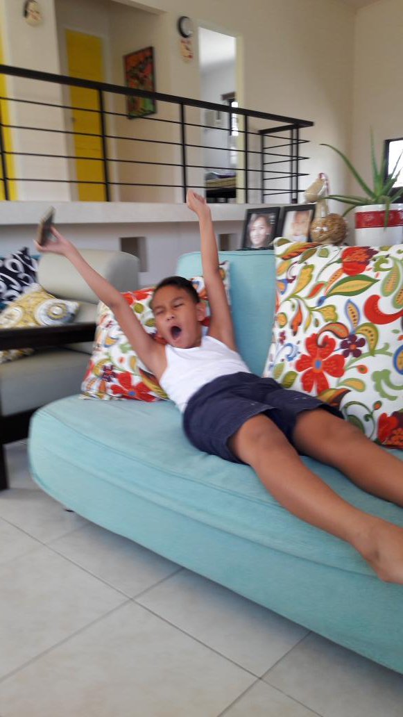 mongdkermit's tweet photo. Being away from school for 2 months seems great at least for a few weeks. Then comes boredom!😁😊😥😧😴 https://t.co/MLmbZQEm8D