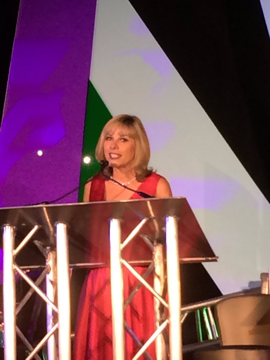 Congratulations to Michelle Hunter <a href="/CUSoCal/">Credit Union of Southern (CU SoCal)</a> honored with CUNA Marketing Professional of the Year #mbd16!