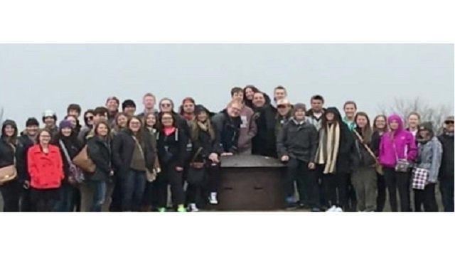 KSTP's tweet photo. Minnesotans in Contact With Loved Ones in Europe Amid Terror Threat
https://t.co/gQaXZvsGcs https://t.co/QUjoShOl7F