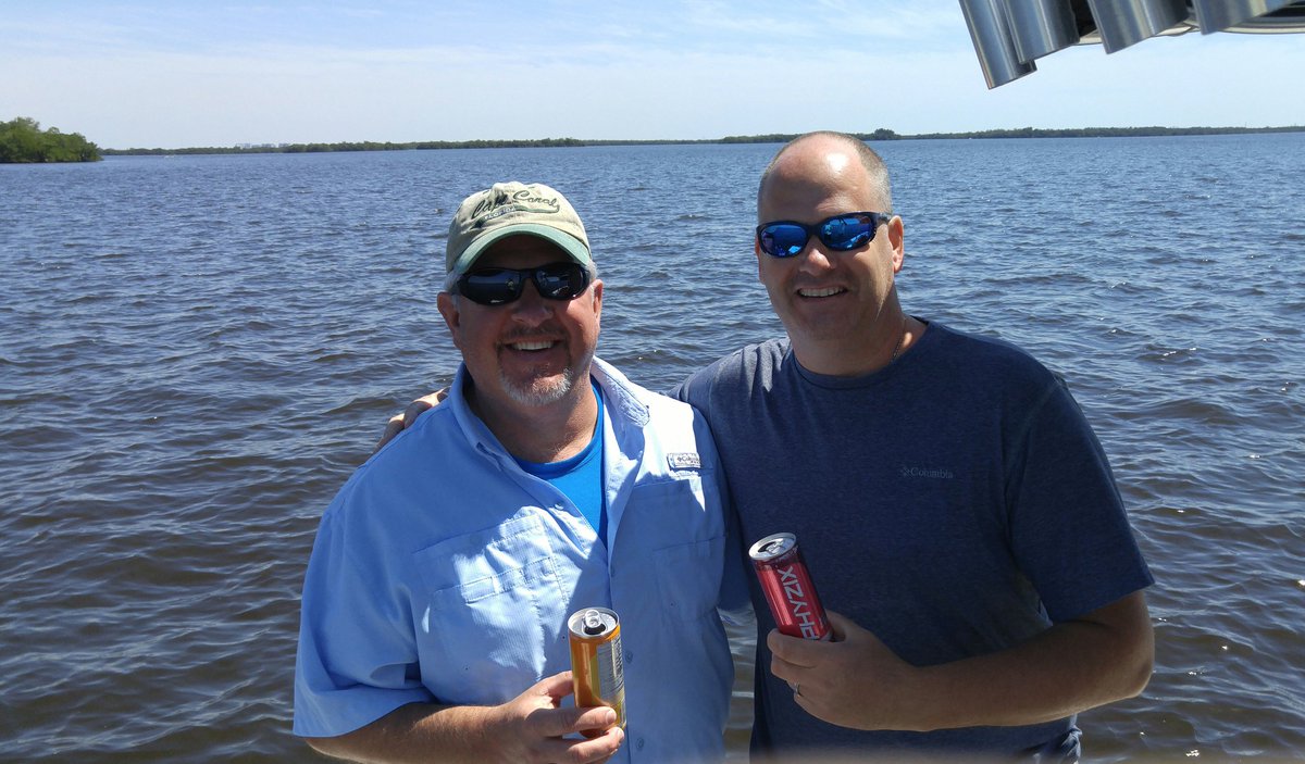 DaveCanniff's tweet photo. Enjoying some amazing fishing in the Gulf of Mexico with business partner and friend Jim Martin. #Bonverarocks https://t.co/otUp39IGEt