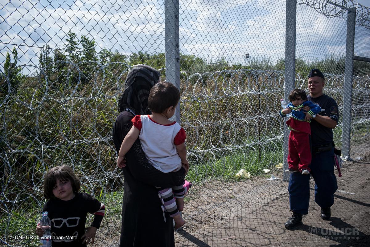 "Closing borders [to refugees] will not push us forward as a people" – @Awad_Amin_ trib.al/EMxlf5P