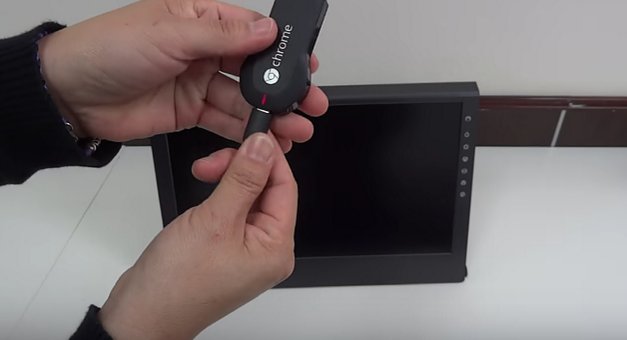 How to use your #chromecast with your #gechic portable monitor. bit.ly/1PqCy4U