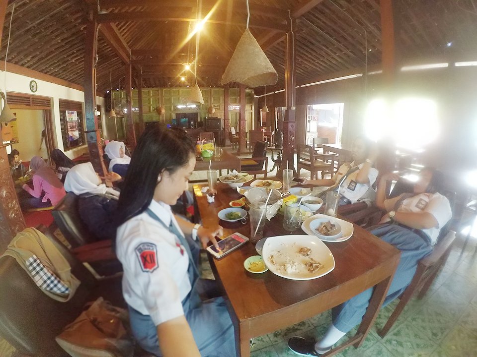 elfiadarasari (@elfia_d) on Twitter photo 