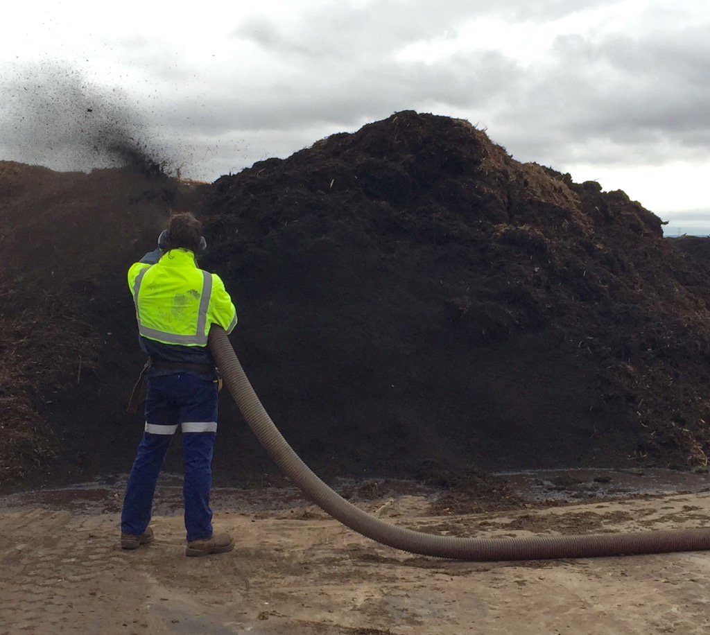 Eco-blanket spray on mulch application demonstrated <a href="/CWiseAustralia/">C-Wise</a> open day for local government