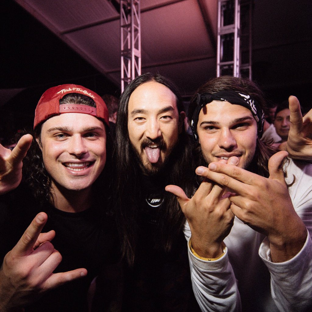 Triplets 👼🏻👼🏻👼🏻 https://t.co/GiESNAhjY7