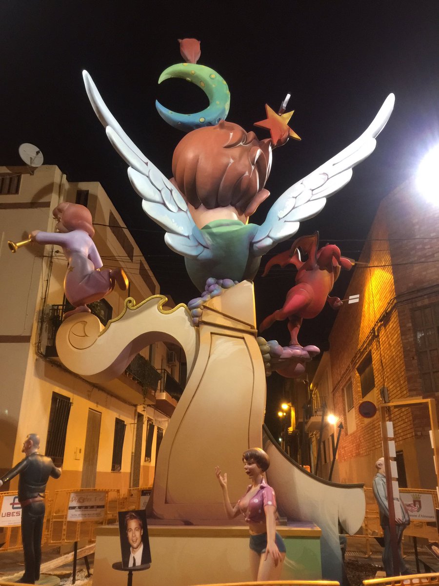 ElCompromis's tweet image. Falla 2016