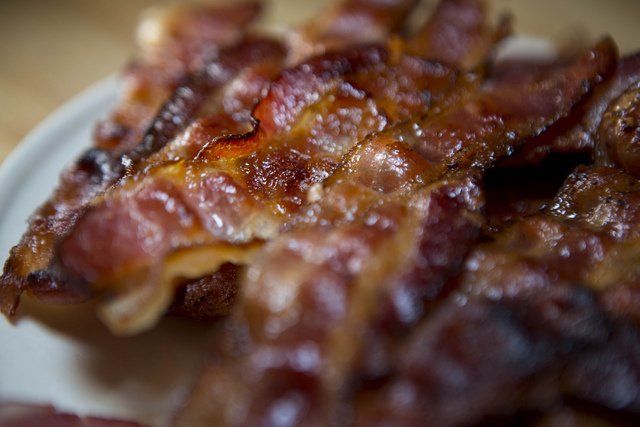 business's tweet photo. All fads fade. Even bacon https://t.co/ci6BNG0a3T https://t.co/NCfBmpL27x