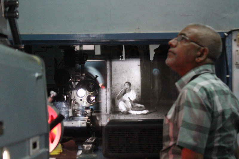 FHF_Official's tweet photo. NFAI, one of the only places in India to have the 35mm projection. #FPRWI2016 #throwback https://t.co/OSOhLixiKX