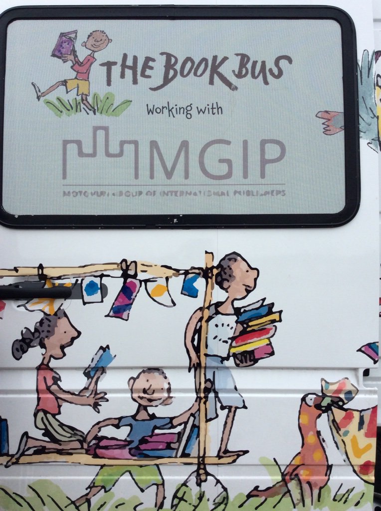 JMrsbd's tweet photo. @fazakprimary @JMrsbd: The Book Bus came to school today. It was so much fun! https://t.co/tAmhxrT3AW https://t.co/EoeFEJFUza