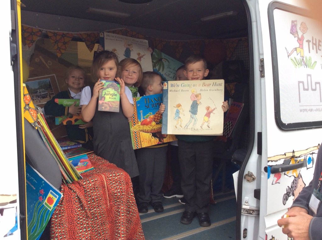JMrsbd's tweet photo. @fazakprimary @JMrsbd: The Book Bus came to school today. It was so much fun! https://t.co/tAmhxrT3AW https://t.co/EoeFEJFUza