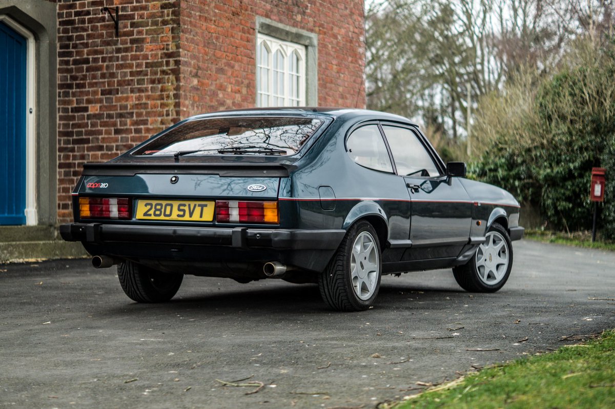 car_witter's tweet photo. Some tarty shots of our two favourite cars from yesterdays #GreatRoadTrip @ClassicCarsHire https://t.co/NUDTRnOw5j