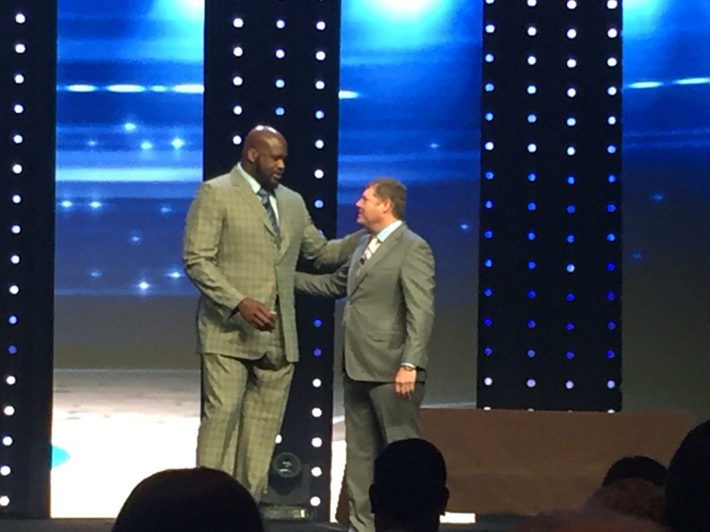 JodyRalston's tweet photo. Shaquille O'Neal's financial education advice to his son: "Look buddy, we're not rich. I am." Doh! #Shaq #MCAA_2016 https://t.co/Rq8IiZ6nJb