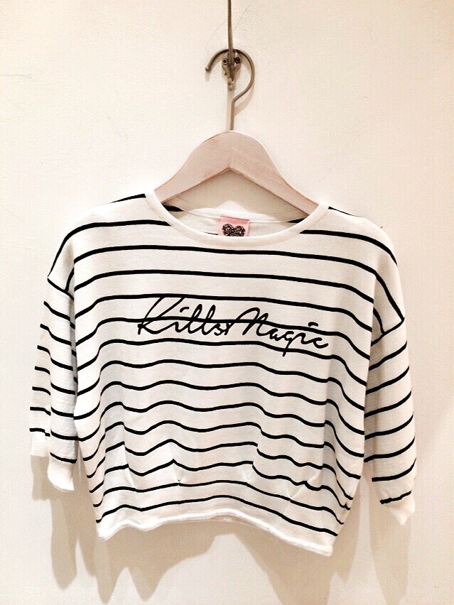TOCOPACIFIC109's tweet photo. 「ボーダーニット」

color. white. green

price¥6.000＋Tax

5部丈の袖丈と着丈もショート丈デザインでお洒落な1枚です😍

shop→https://t.co/OQ149v1yiI https://t.co/aLfXEmJZwC