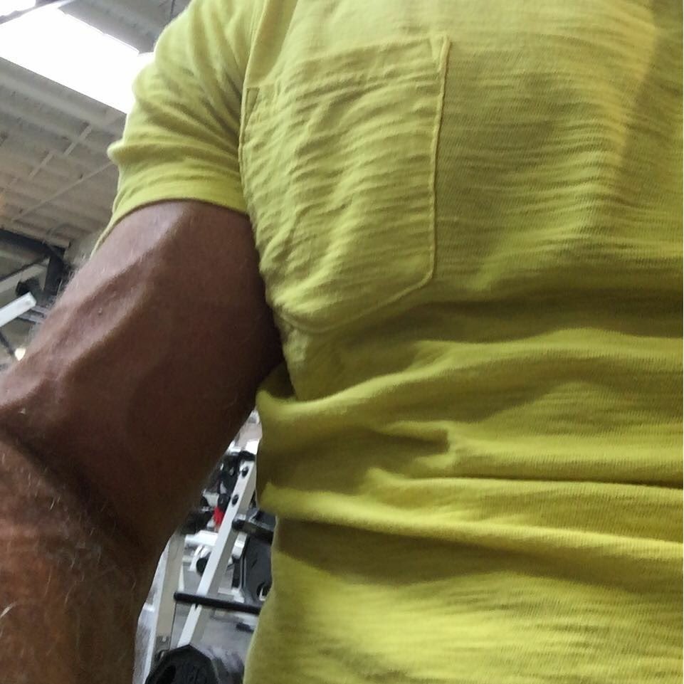 joeybarsotti's tweet photo. Getting my pump on #joeydoesbcc https://t.co/2BcKEtXuop