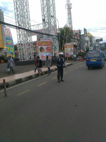 Pengaturan lalin dpn ramayana plasa sore ini <a href="/pemkotdepok/">PEMERINTAH KOTA DEPOK | #AyoPakaiMasker</a> <a href="/IdrisAShomad/">Mohammad Idris</a>