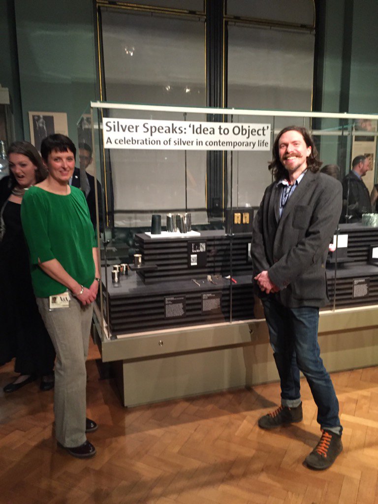 <a href="/UlsterUni/">Ulster University</a> <a href="/BelfastSchArt/">Belfast School of Art</a> Silversmithing staff viewing their work in #SilverSpeaks at the V&amp;A 
cc/ <a href="/stucairnsmaker/">Stuart Cairns</a>
