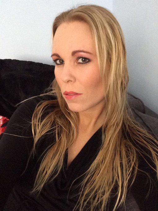 #zwanger #sexy #selfie https://t.co/RoFATiON8C<a href="/tag/zwanger"class="tags">#zwanger</a><a href="/tag/sexy"class="tags">#sexy</a><a href="/tag/selfie"class="tags">#selfie</a>