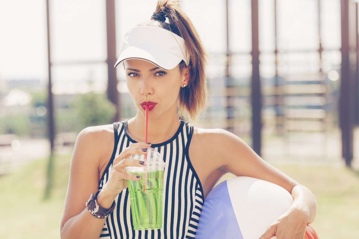 Cosmopolitan España tweet media