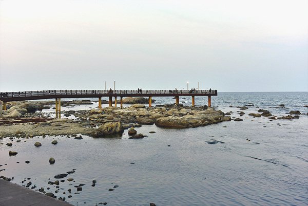포항 여행에서 빠질 수 없는 이곳! 바로 호미곶입니다~ 이곳은  부담없이 가볍게 걸을 수 있어 봄이면 많은 관광객들이 찾는데요! 한국관광명품 호미곶으로 떠나보는 건 어떠세요~? #포항여행 #호미곶 #경북여행