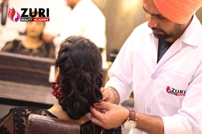 ZuriAcademy's tweet photo. Hair designing course in chandigarh
https://t.co/9yXYDte1pY
#hairstyles #zuriacademy #HappyHoli #RIPPhife https://t.co/QcMq1VnOUZ