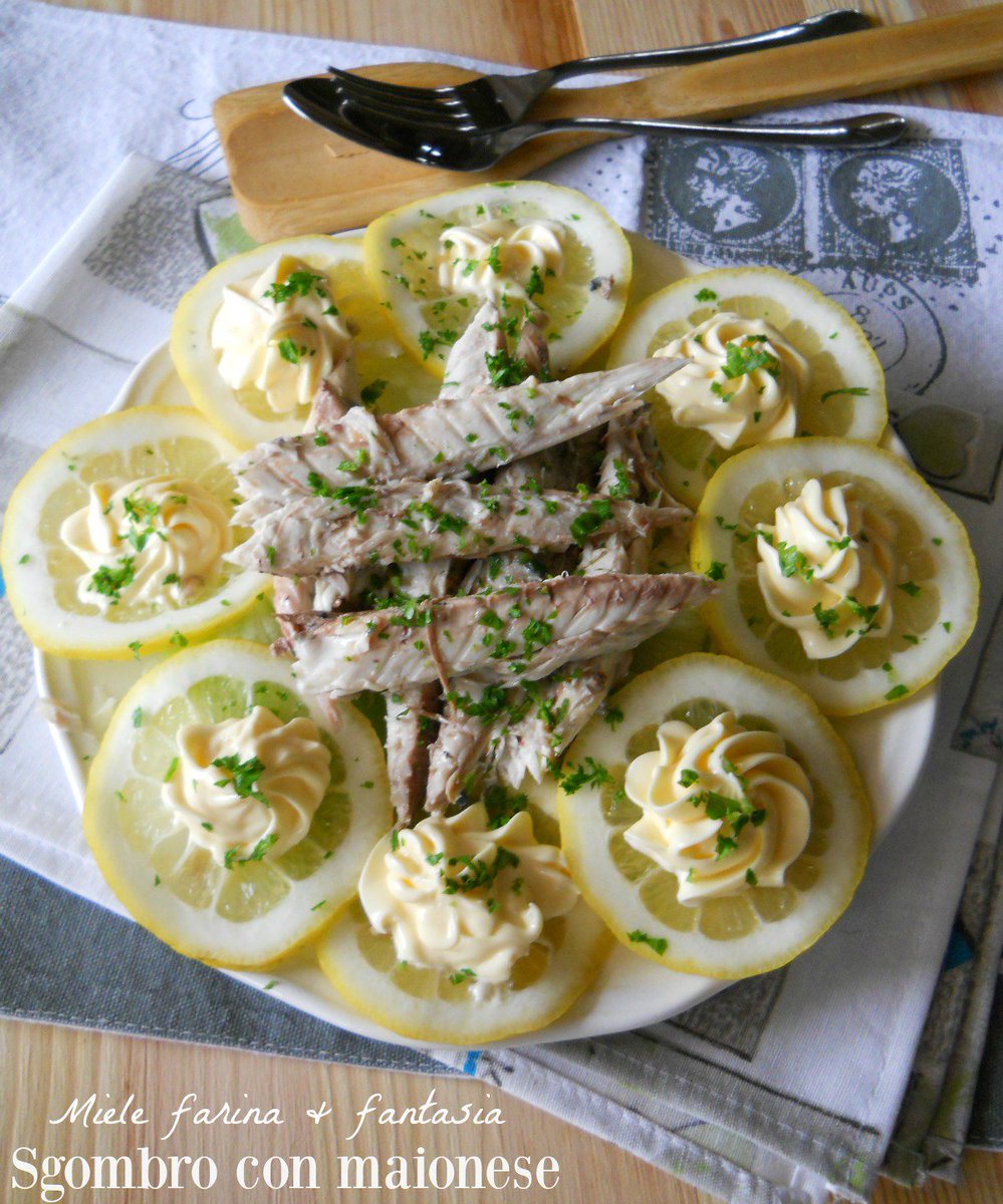 mielefarina's tweet photo. #Filetti di #sgombro con #maionese #secondodipesce facile leggero e gustoso #Gialloblogs
https://t.co/DdA2mu0ahP https://t.co/PZ1TgA13zl