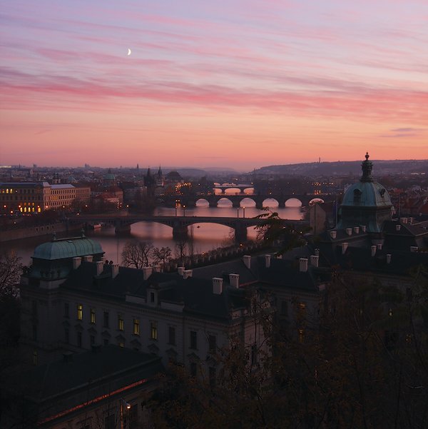 Prgaftbus's tweet photo. #Travel safe, travel to #Prague @Prgaftbus #concierge service #traveladvisor #businesstravel #businesstrip https://t.co/t7Oc2hodIJ