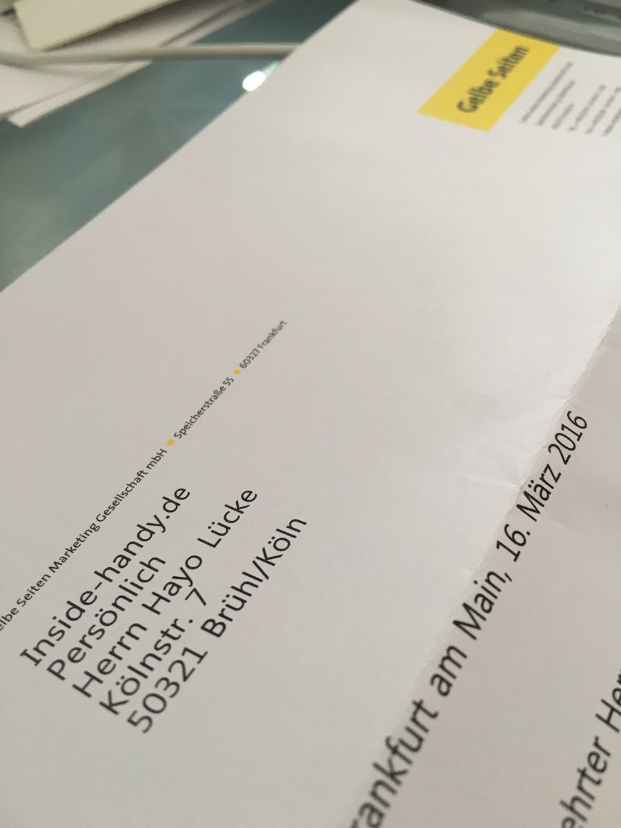 hluecke's tweet photo. Post... Persönlich... Oha! 😳 Und ein Paket haben die @GelbeSeiten direkt mitgeschickt... #gelbeseiten #paketpost https://t.co/ynwp5GtdVk