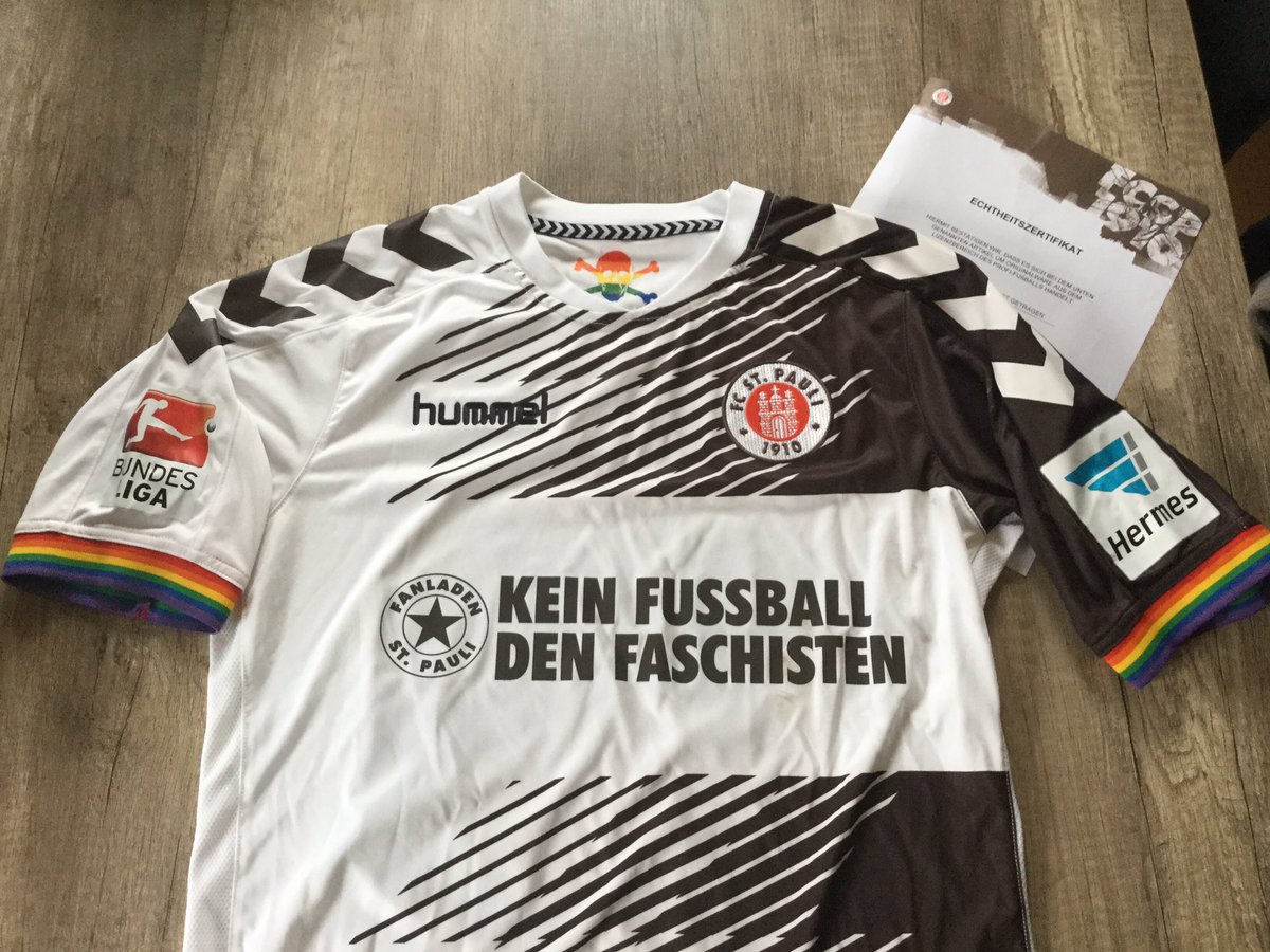 BastiWee tweet media