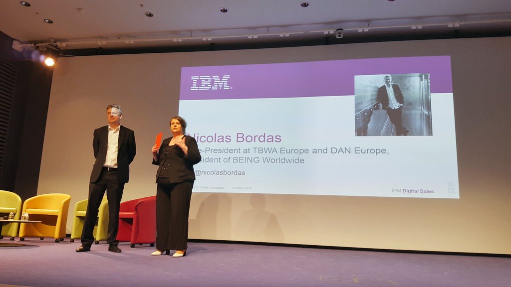 Annaelle_D's tweet photo. From #ThinkDifferent to #ThinkShareable @nicolasbordas #TBWA #CapDG16 https://t.co/VI0UWHu87C