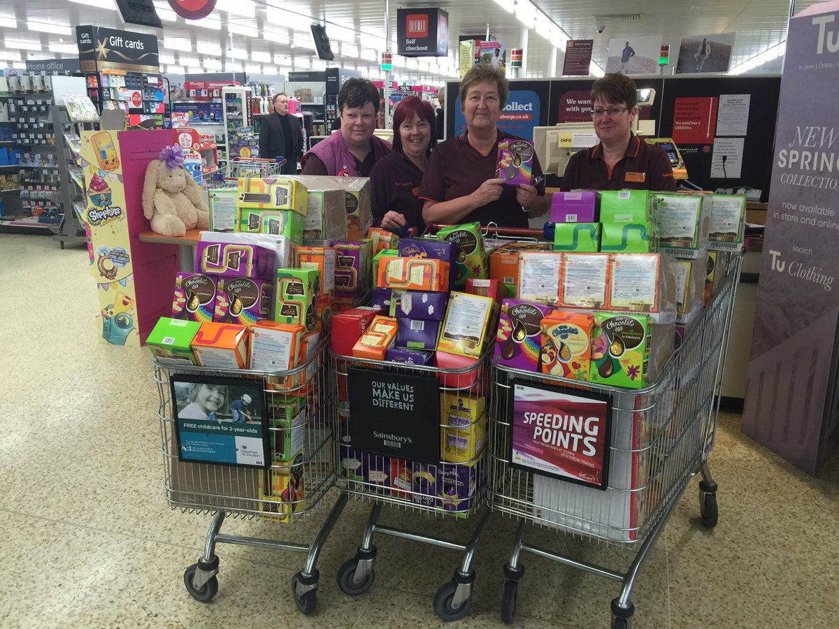 craigcollins20's tweet photo. @itsnotsteph @SainsburysNews @sainsburys #CourthouseGreen thank you for continued support #EasterEggCollection https://t.co/ahog9E6Pdn