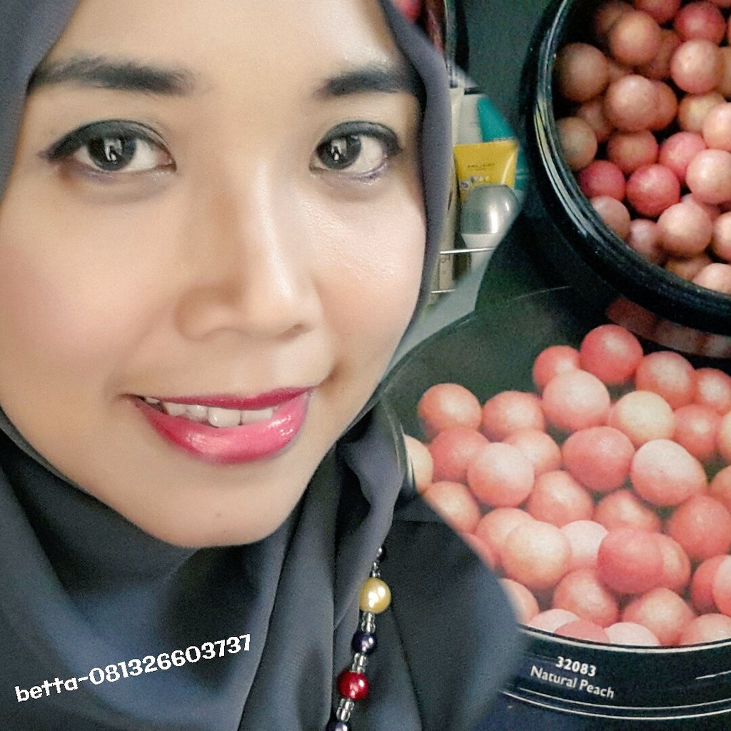 BettaKiswara's tweet photo. Tampilakn rona pipimu dengan Giordani Gold Bronzing Pearls 
#oriflamechangelives https://t.co/NXLwUUKVkk