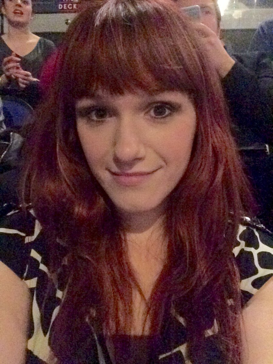 dr_claire_'s tweet image. #AdeleAtTheO2 #AdeleLive2016 #giraffe #playsuit #Adele #red #redheadman #selfie #evening #night #nightout #March 💁🏻
