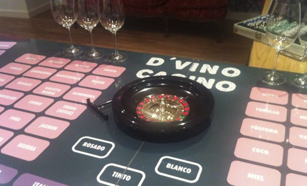 EmpordaWine's tweet photo. Vols provar sort al 'Casino del Vi' @collderoses? #FestivalVivid #InstaVivid @EmpordaWine https://t.co/6XCtxxQcyZ https://t.co/hLZ3I4kHR5