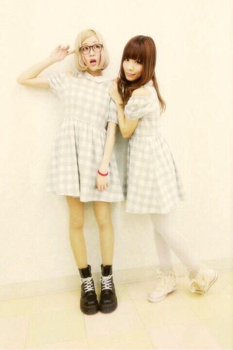sisi_memory's tweet photo. #すぅ #あいにゃん #すぅにゃんコンビ #サイサイ https://t.co/eD4CAFNw2p