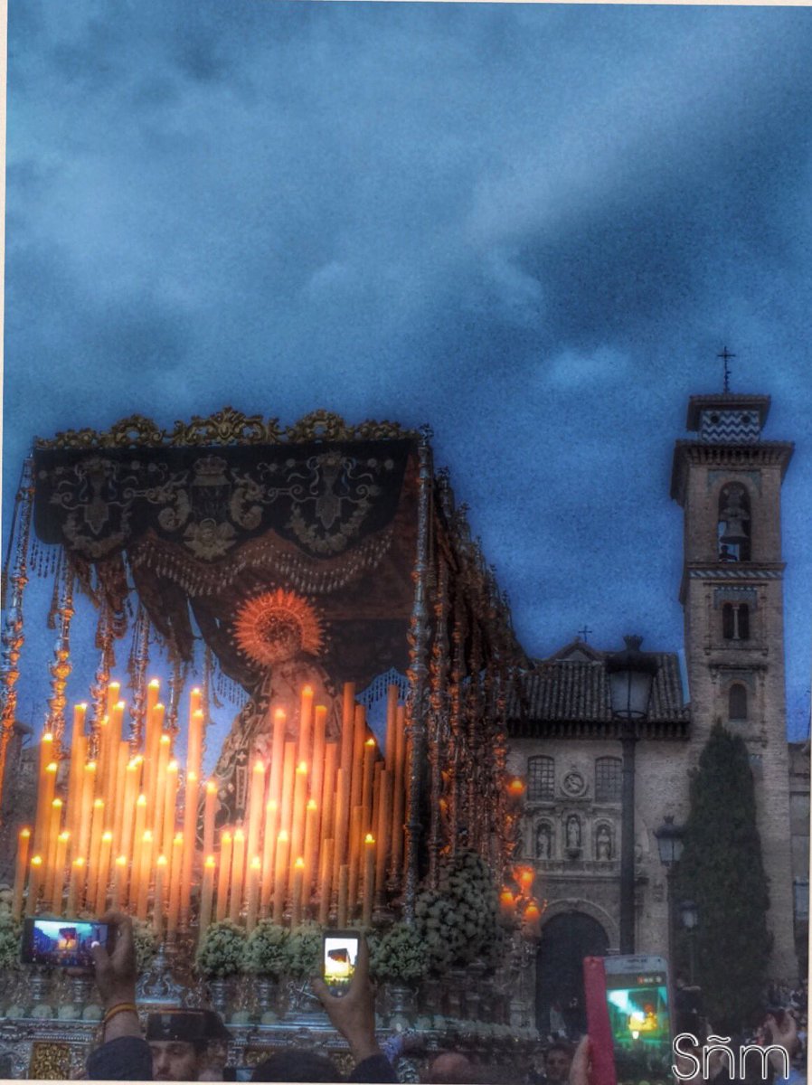 morenilla78's tweet photo. #martesSantoGranada @HdadEsperanza #GranPoderGranada #SemanaSantaGranada https://t.co/H3boA8pYiX