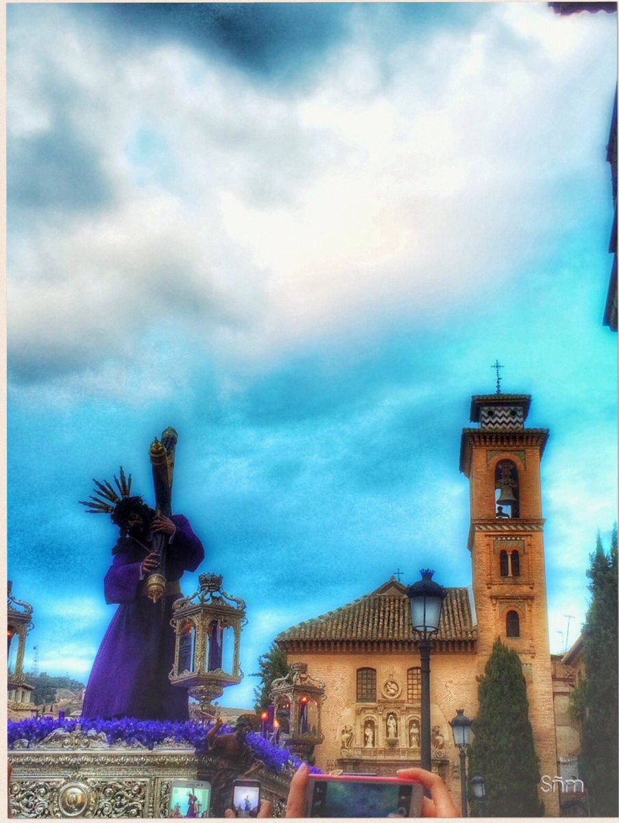 morenilla78's tweet photo. #martesSantoGranada @HdadEsperanza #GranPoderGranada #SemanaSantaGranada https://t.co/H3boA8pYiX