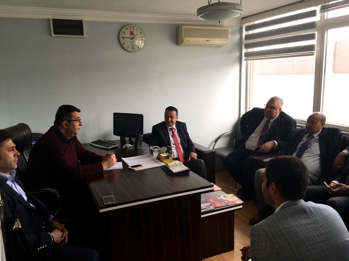 AlperBAYHAN's tweet photo. Etiyopya Susamını Üretiminde kullanan üyemiz Toposmanoğlu Helva şirketinin Sahibi Şükrü Top beyin misafiriyiz. https://t.co/EDRAN3hxzN