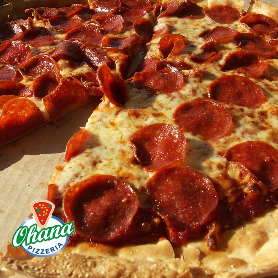 ohanapizzeria's tweet photo. Nada como compartir una rica pizza de @ohanapizzeria con los panas en el #TrabajoSiHay #Venezuela  #FelizMiercoles https://t.co/369iFvtsJj