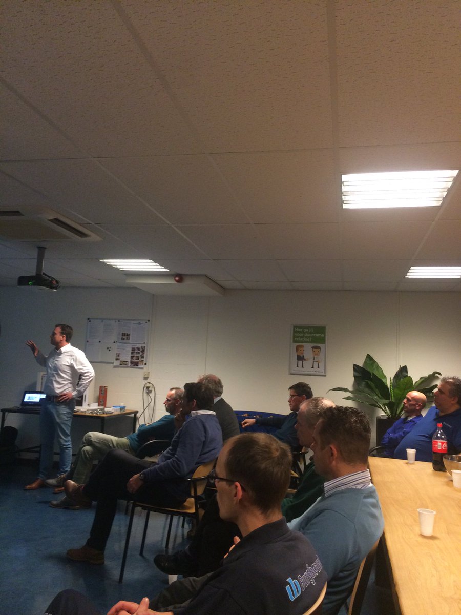 BurghouwtBV's tweet photo. Alles altijd al willen weten over invisible scharnieren? Vraag het @BurghouwtBV. Producttraining met @argenta https://t.co/g2kvpkzghI