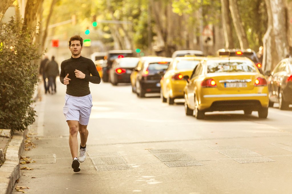 ITVSGS's tweet photo. #Runner, si sales a entrenar, usa @Comobity, conecta con los #conductores +visible+seguro ¿Te unes? https://t.co/vGgX05YLq8 #SeguridadVial