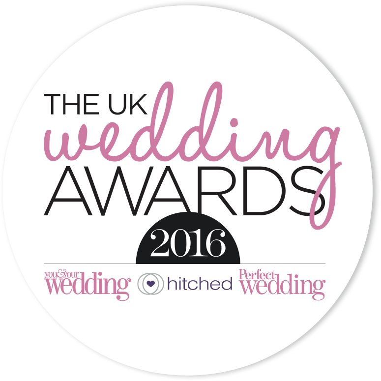 The <a href="/UKweddingawards/">UKWeddingAwards20</a> winners have been announced – take a peek here! bit.ly/1LGol9b #UKWA16 #weddinghour