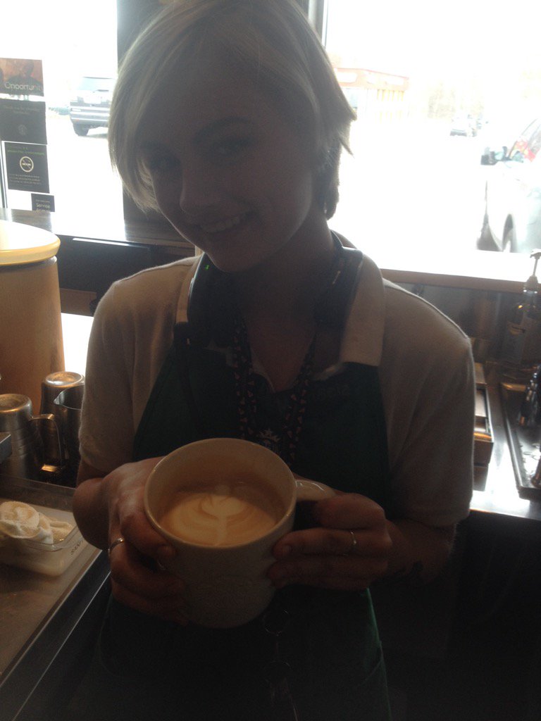 BobsBoxer's tweet photo. Michaela showing off her Skills in Hanover!! https://t.co/Zqrr8FhdSO
