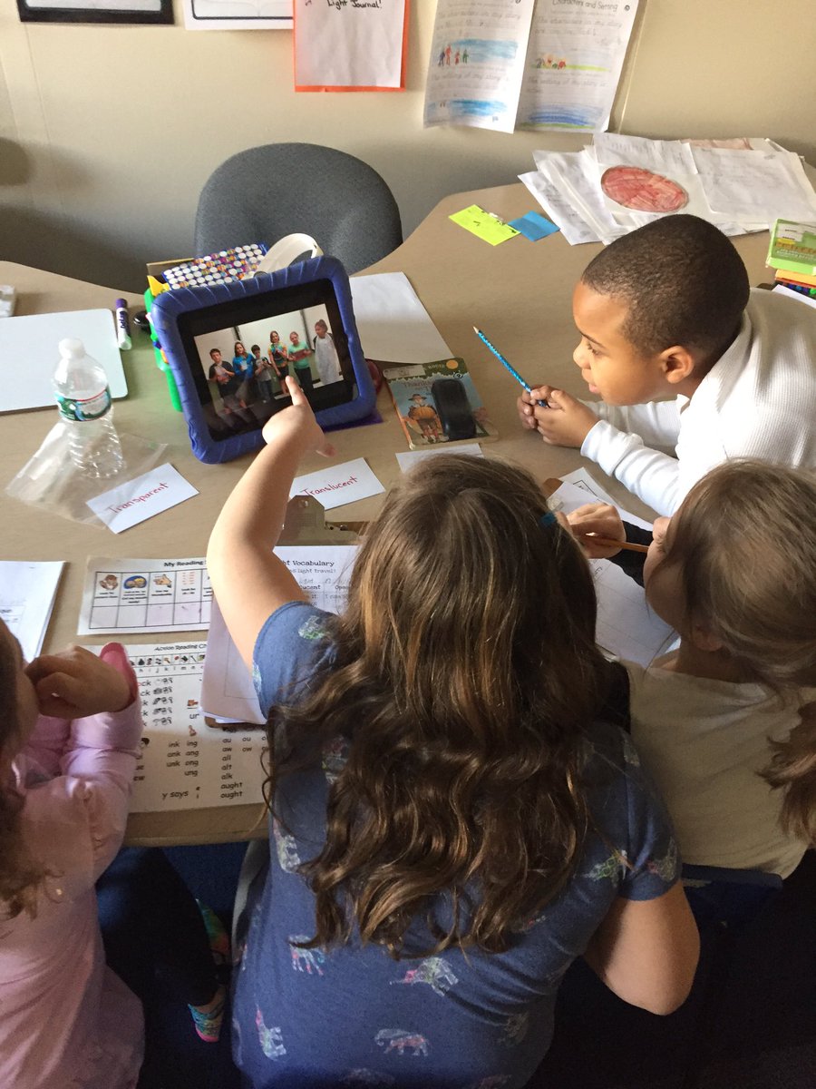 MrsJahoda's tweet photo. Science centers! Discovering #lightexperiments #mweschool https://t.co/hwhR3rmIrO